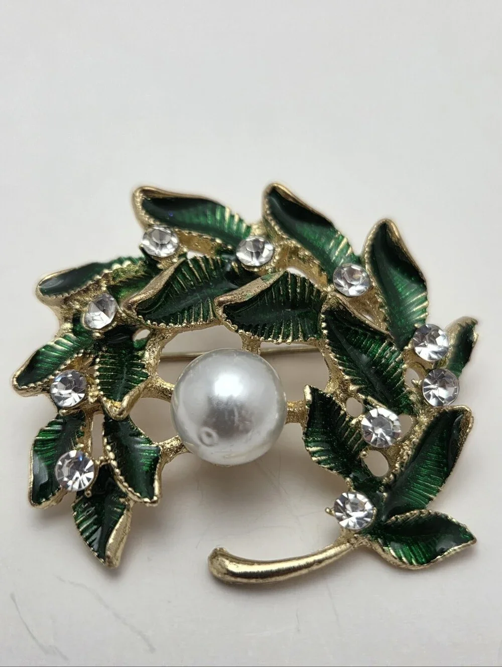 Source Unknown Gold-Tone Green Enamel Leaf Brooch with Pearl & Crystals